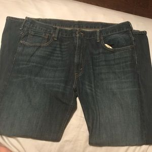 Men’s Levi Jeans - Medium Wash - 38 x 32